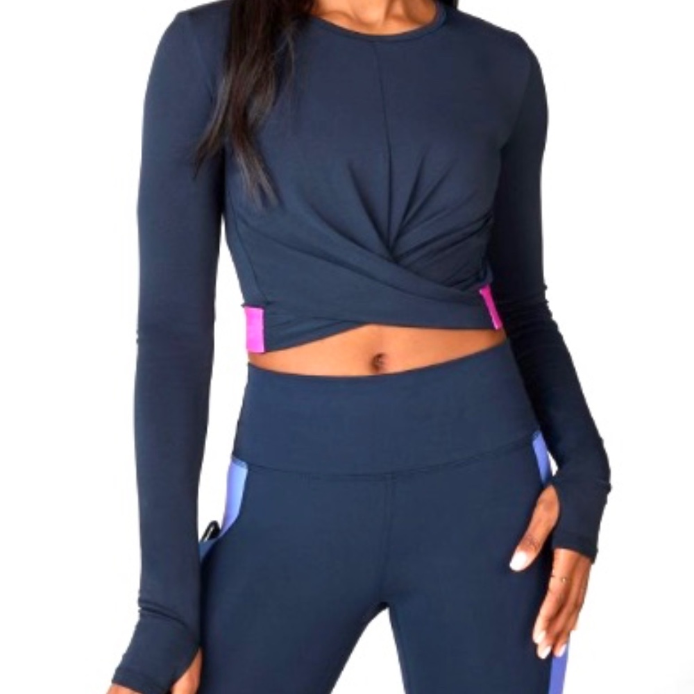 * Host Pick* Fabletics Pia Front Twist Top